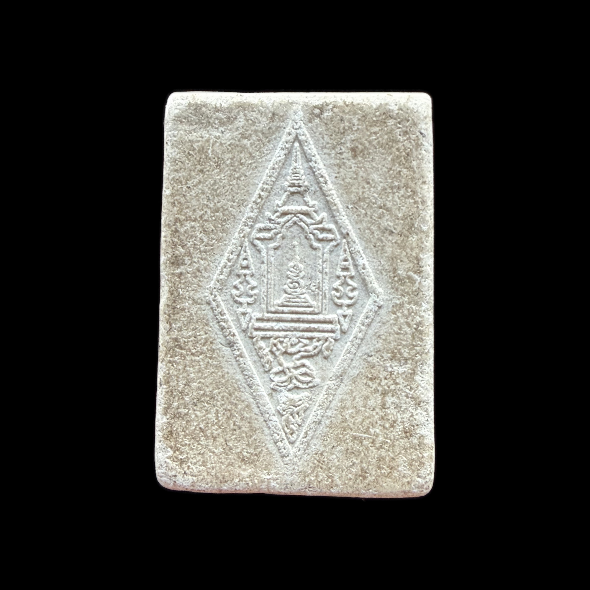 Phra Phuttha Chinnarat — White Rectangular Relief, back view