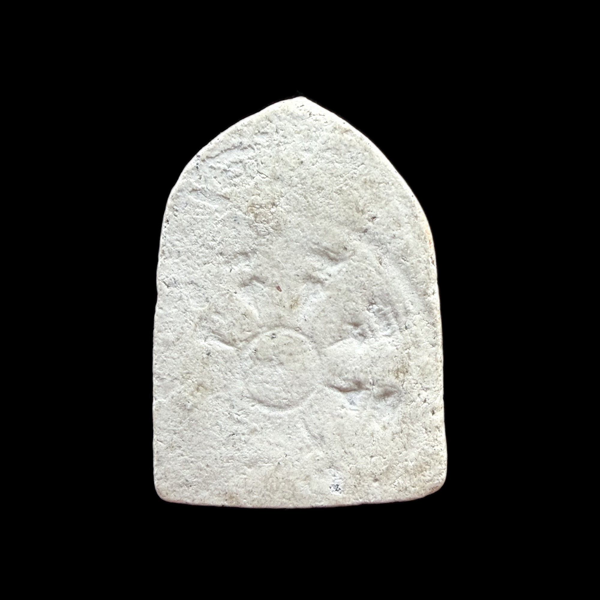 Khun Paen — White Arched Tiered Base, back view
