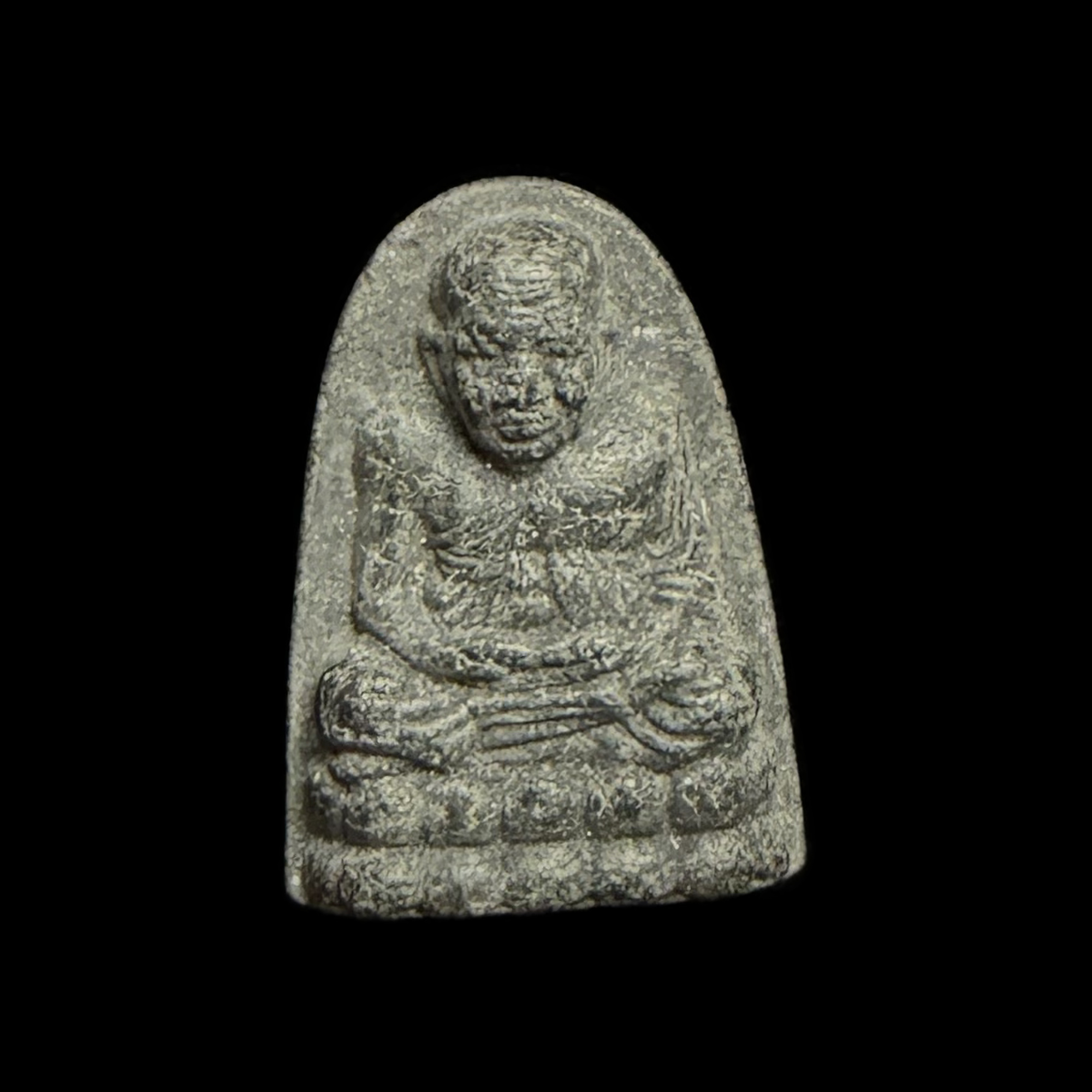 Luang Pu Thuat — Arched Grey Yantra Form, front view